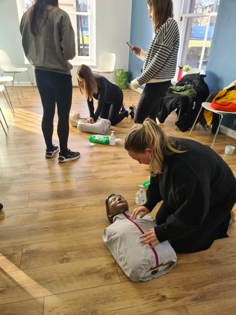CPR & Defibrillator (AED) Course in Leeds